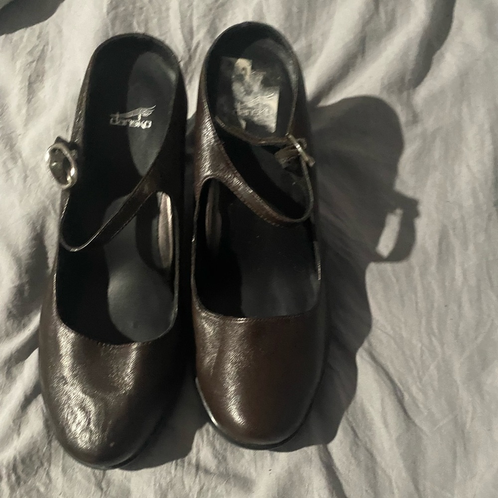 dansko womens shoes
